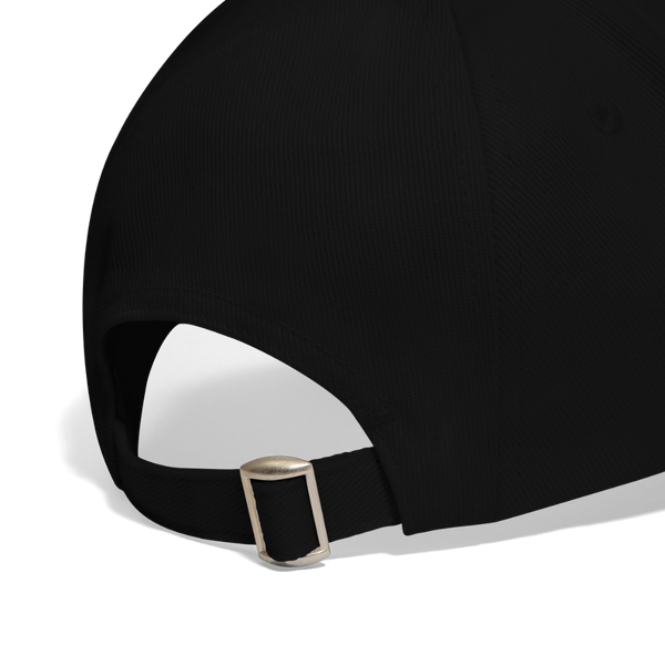 Sierra Pilots' Customizable black cap. View of the rear metal  buckle